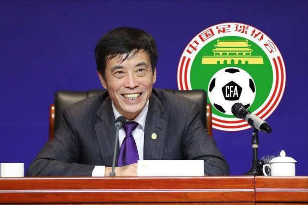 随后，张涵予等人前往中国在非洲百所希望小学之一的——金达小学，并捐赠书包、文具等物品，张涵 景德镇“电影＋非遗＋文创IP”出海项目发布会 2025-02-28 2025陶瓷文化出海，向世界讲述中国的故事，助力景德镇申请世界文化遗产，以“电影＋非遗＋文创IP”全新模式提升景德镇的国际影响力，擦亮千年瓷都景德镇靓丽品牌。