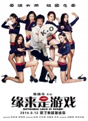 金秀贤身穿一身黑色休闲装轻松亮相，全程略显紧张面无微笑。